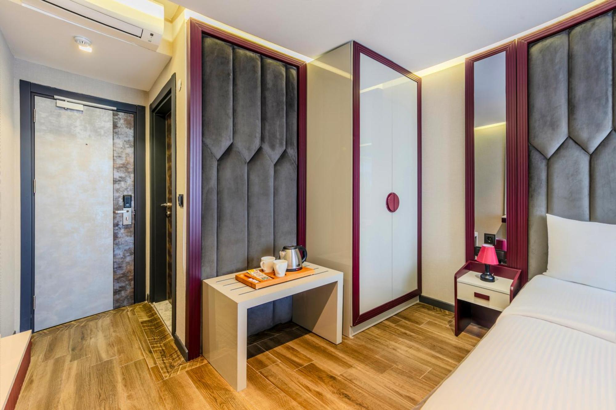 Heaven Premium Hotel Restaurant & Airport Shuttle Arnavutkoy Kültér fotó