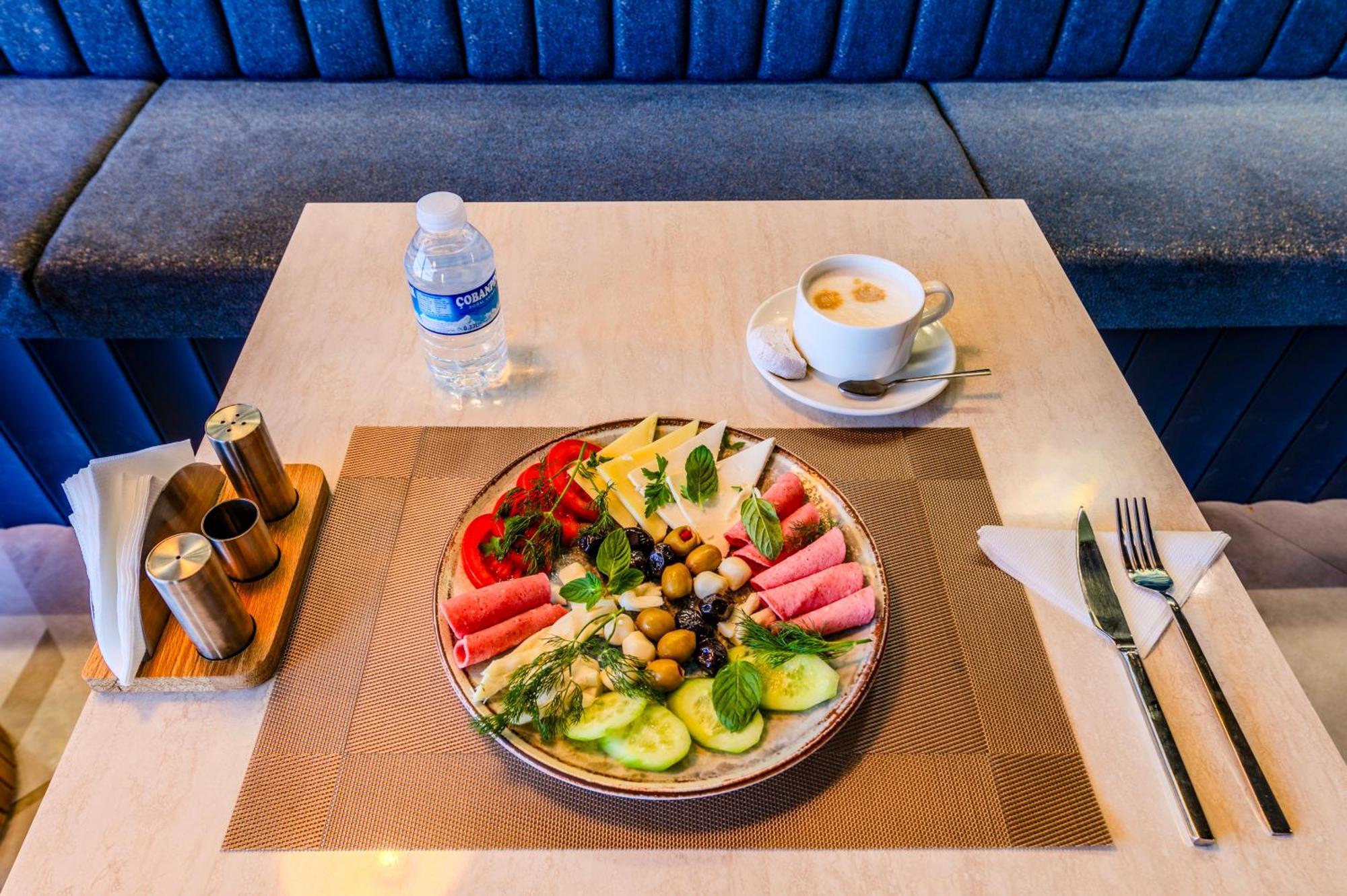 Heaven Premium Hotel Restaurant & Airport Shuttle Arnavutkoy Kültér fotó